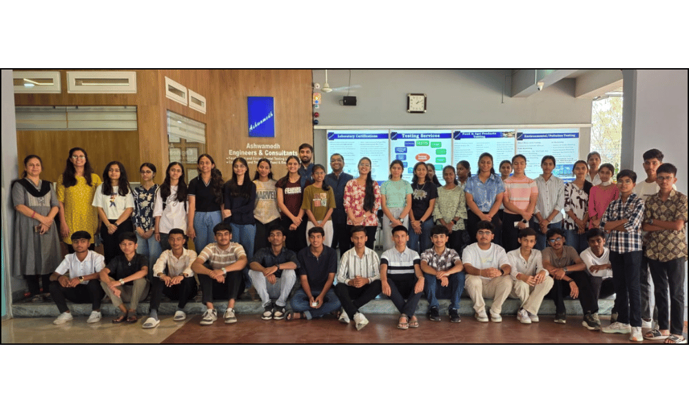 College Students Visit to our Laboratory